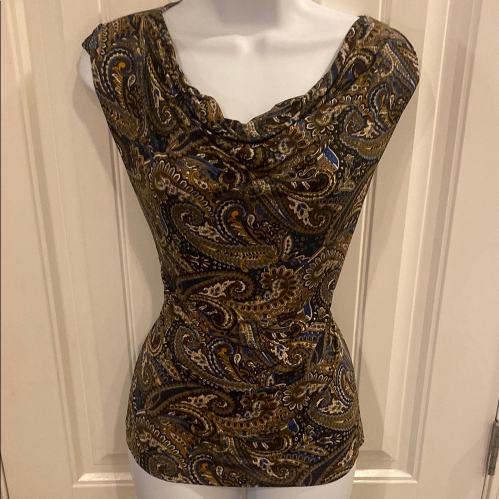🔥5/$20🔥 Paisley Print Sleeveless Top